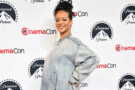 rihanna nude pregnant|Rihanna posts series of naked pregnancy photos: ‘So beautiful’